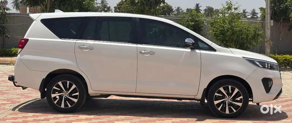 Toyota Innova Crysta 2.4 Z 2022 Diesel Mt