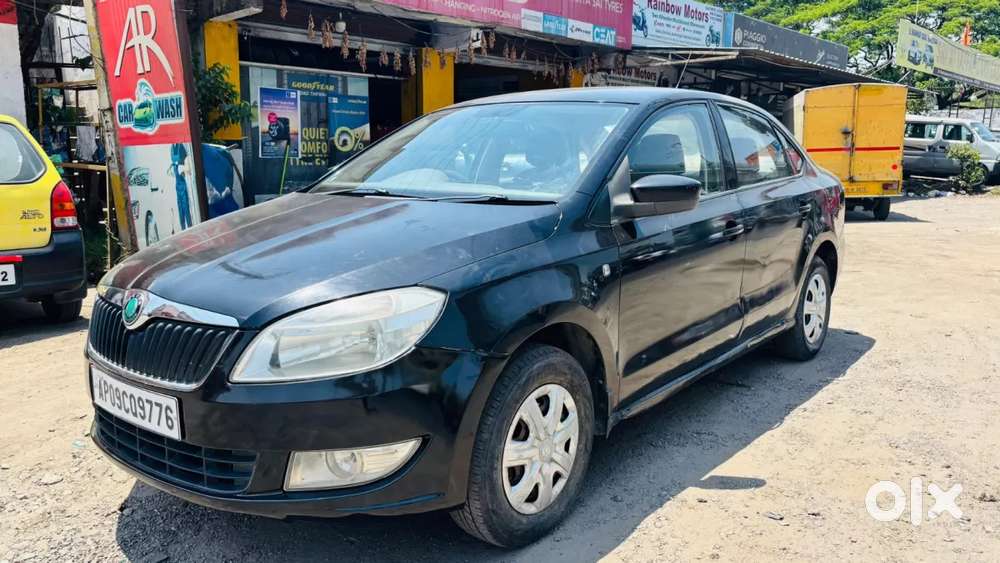 Skoda Rapid Ambition 1.6 Tdi Cr Manual Plus, 2013, Diesel
