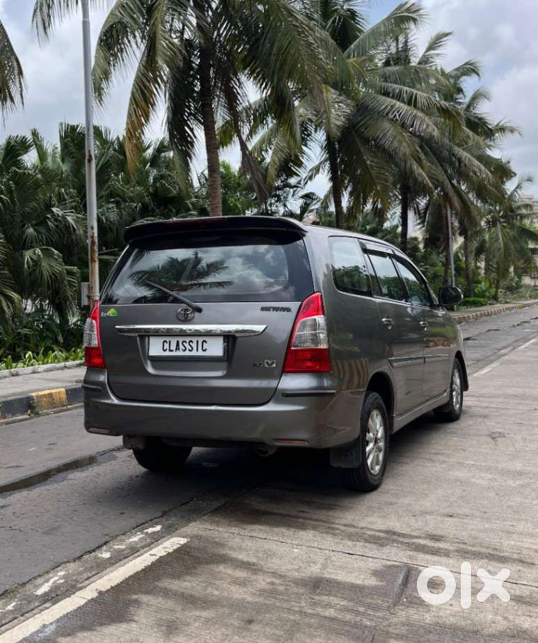 Toyota Innova 2.5 Vx 8 Str Bs-iii, 2012, Diesel