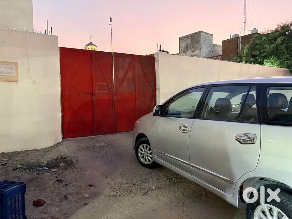 Toyota Innova Diesel 2014 Top Model