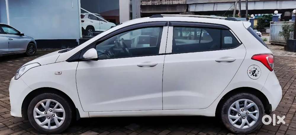 Hyundai Grand I10 Sportz 2017,registration Upto 20.07.32