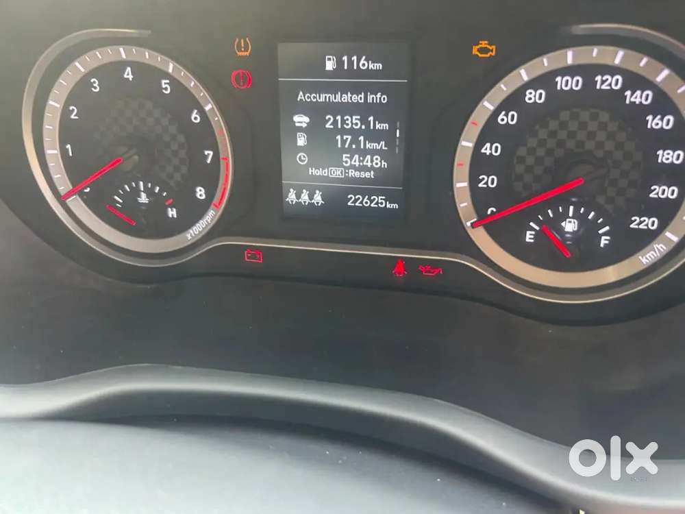 Hyundai Aura 2024 Petrol Well Maintained