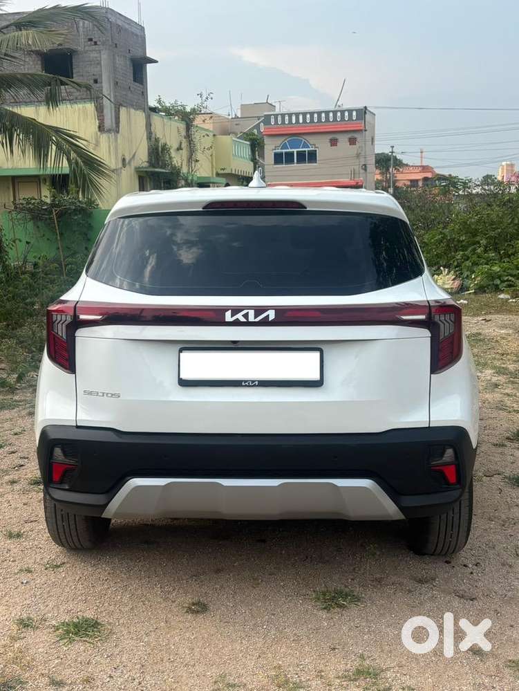 Kia Petrol Car 2025