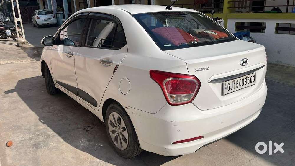 Hyundai Xcent 2015 Cng & Hybrids Well Maintained