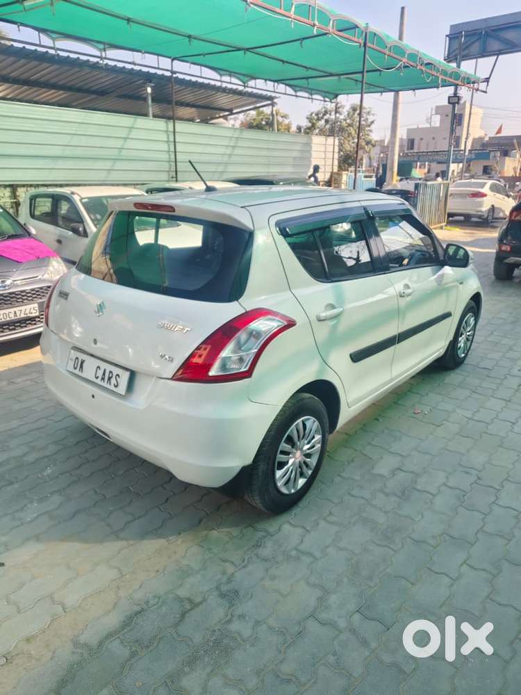 Maruti Suzuki Swift Vxi + Manual, 2014, Petrol