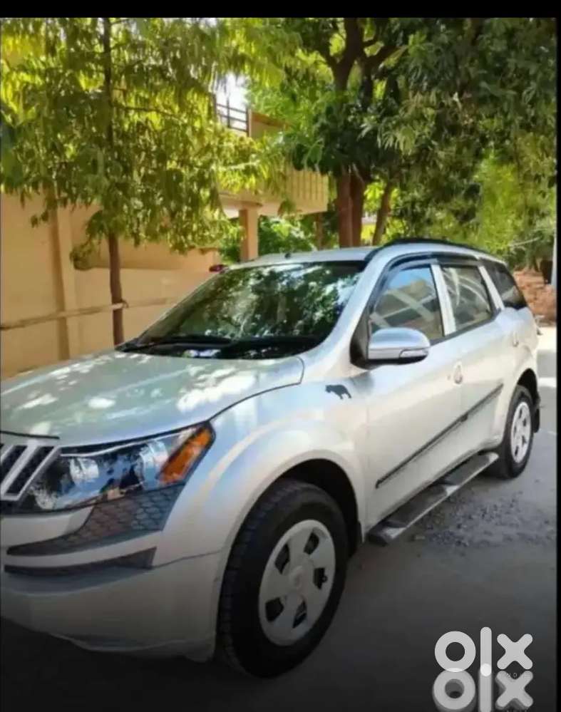 Mahindra Xuv500 2015