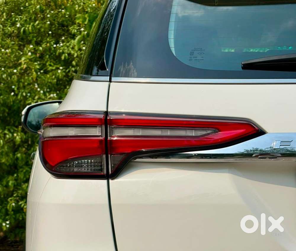 Toyota Fortuner 4x2 At 2.7 Petrol, 2022, Petrol