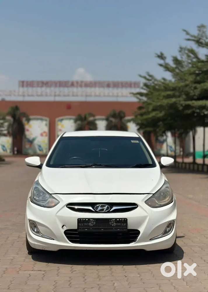 Hyundai Verna 2015 Diesel 98000 Km Driven