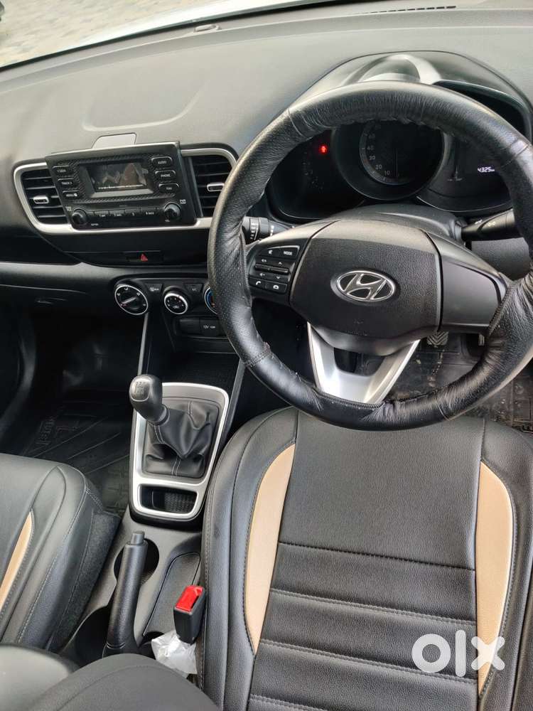 Hyundai Venue S 1.2 Petrol, 2022, Petrol