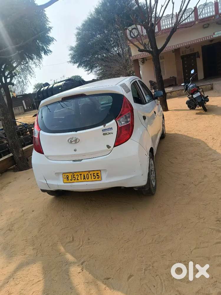 Hyundai Eon 2017 Petrol 90000 Km Driven