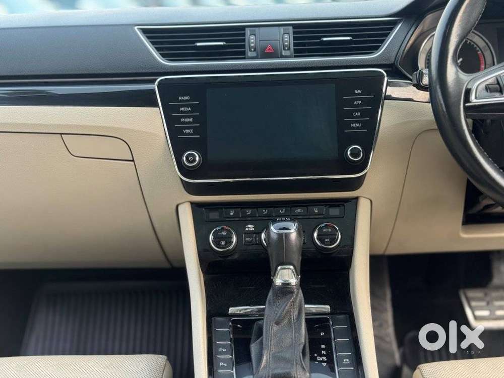 Skoda Superb 2.0 L&k Tsi At, 2019, Petrol