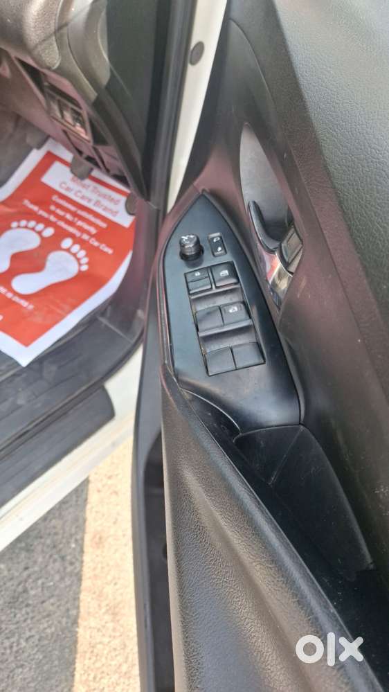 Toyota Innova Crysta 2.7 Gx Mt 8s, 2022, Diesel