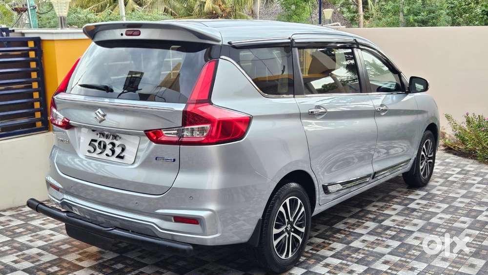 Maruti Suzuki Ertiga Zxi Plus At Shvs, 2023, Petrol