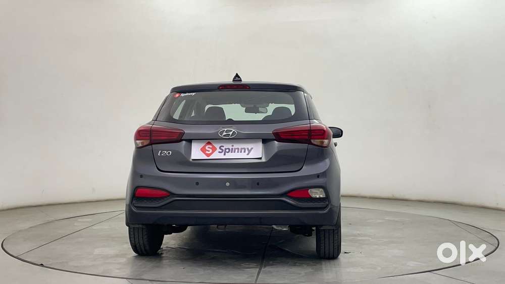 Hyundai Elite I20 1.2magna Executive At, 2018, Petrol