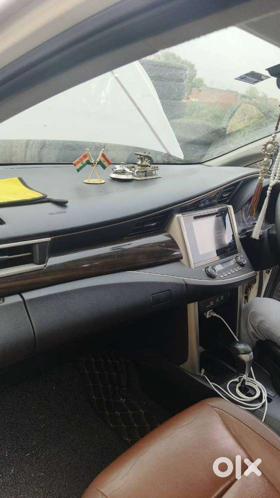 Toyota Innova Crysta 2.8 Z, 2016, Diesel