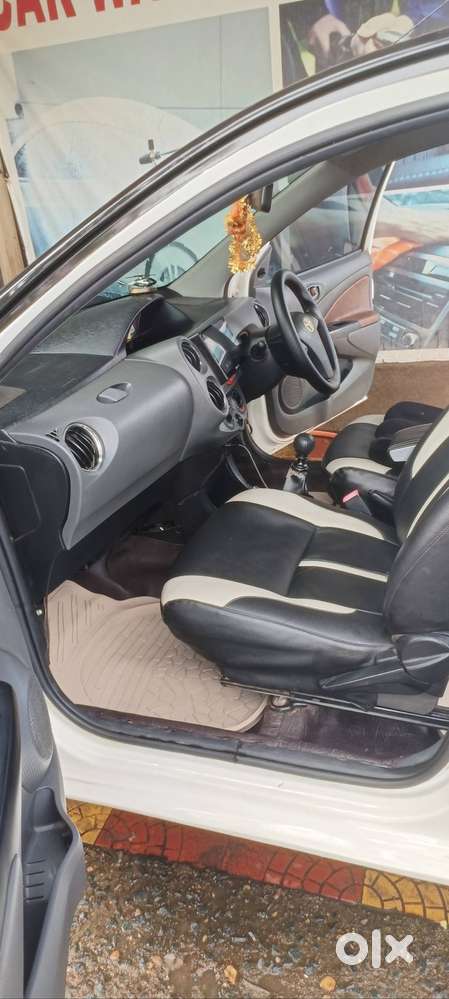 Toyota Etios Liva 2012
