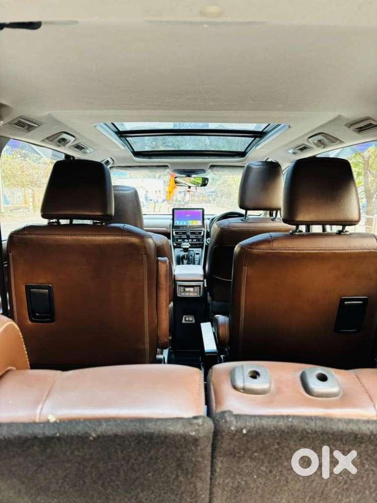Toyota Innova Hycross 2.0 Zx Hybrid 7 Str, 2023, Electric