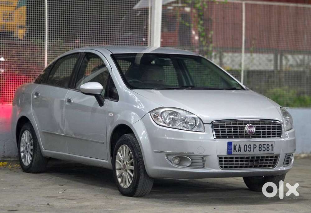 Fiat Linea Emotion Pk 1.4, 2009, Petrol