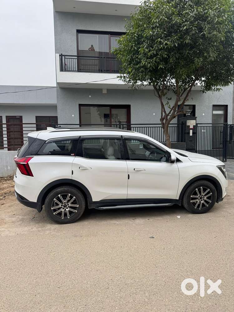Mahindra Xuv700 2024 Petrol Automatic