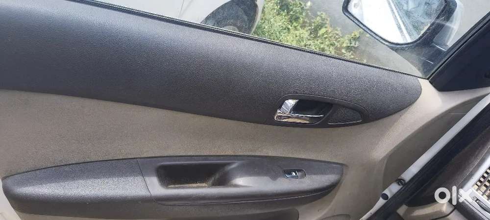 5 Sal Badhi Hui H Etawah Rto Me Register Hai 5 Sal Badhi Hui