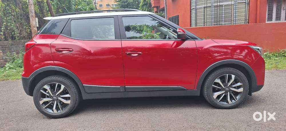 Mahindra Xuv300 W8 Option Dual Tone, 2021, Petrol