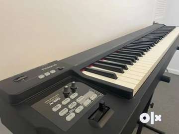 Roland A88 piano midi controller new piece. - Musical Instruments