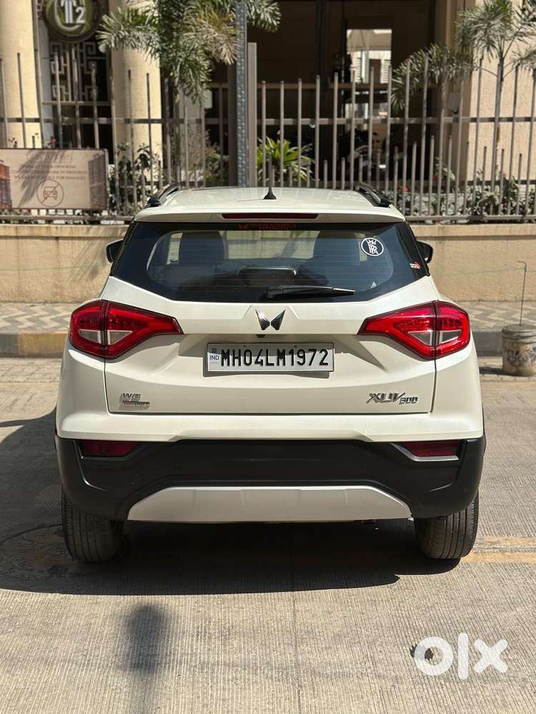 Mahindra Xuv300 W8 (o) 1.5 Diesel Amt, 2023, Diesel
