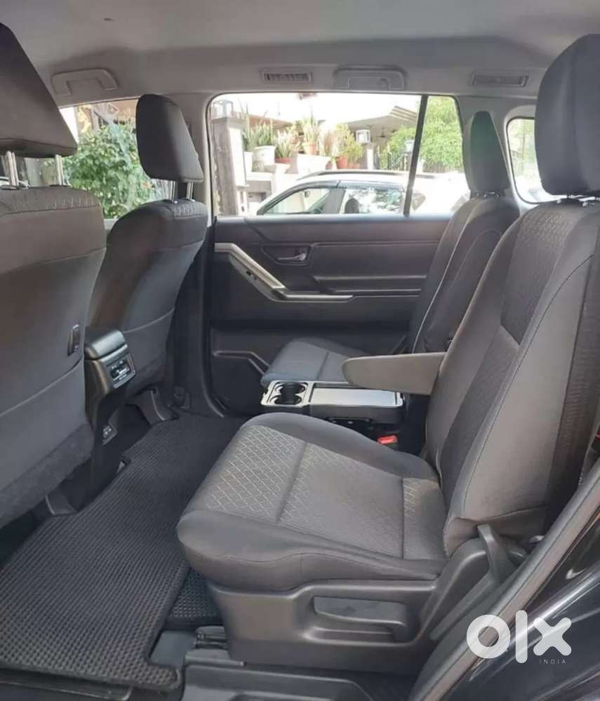 Toyota Innova Hycross 2.0 Gx 7 Str, 2024, Petrol