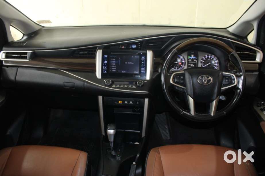 Toyota Innova Crysta 2.8 Z, 2016, Diesel