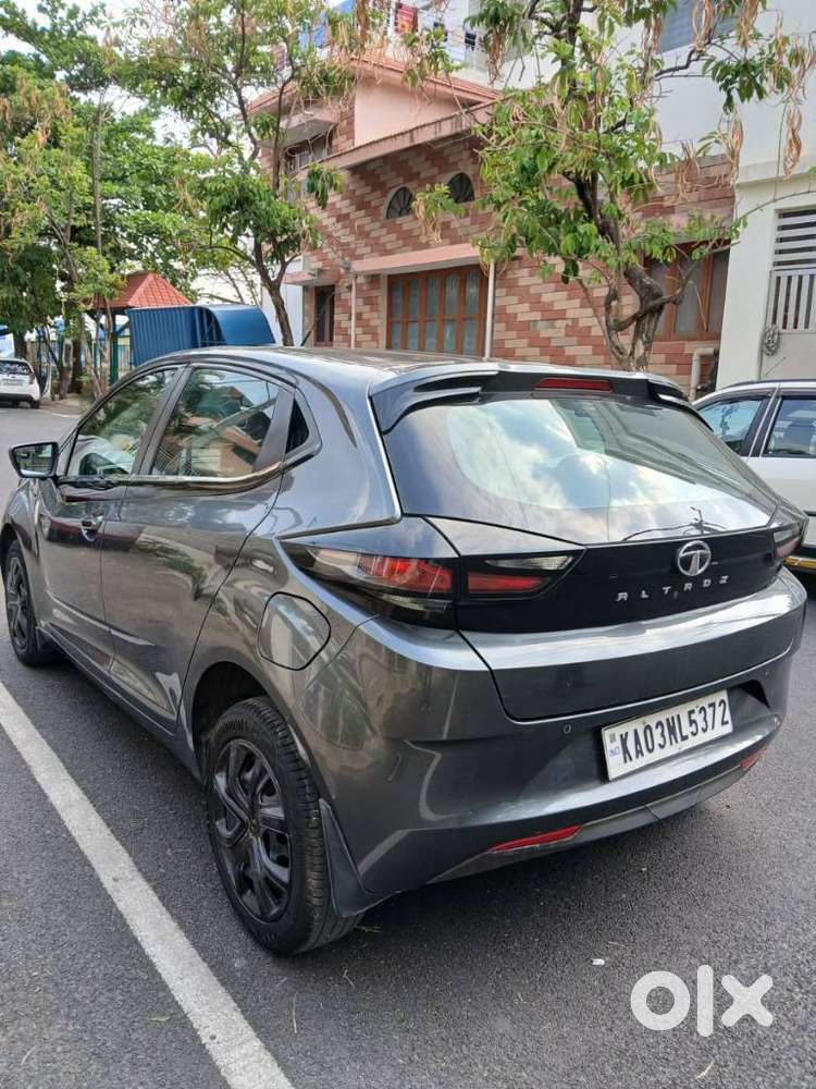 Tata Altroz 1.2 Xt, 2022, Petrol