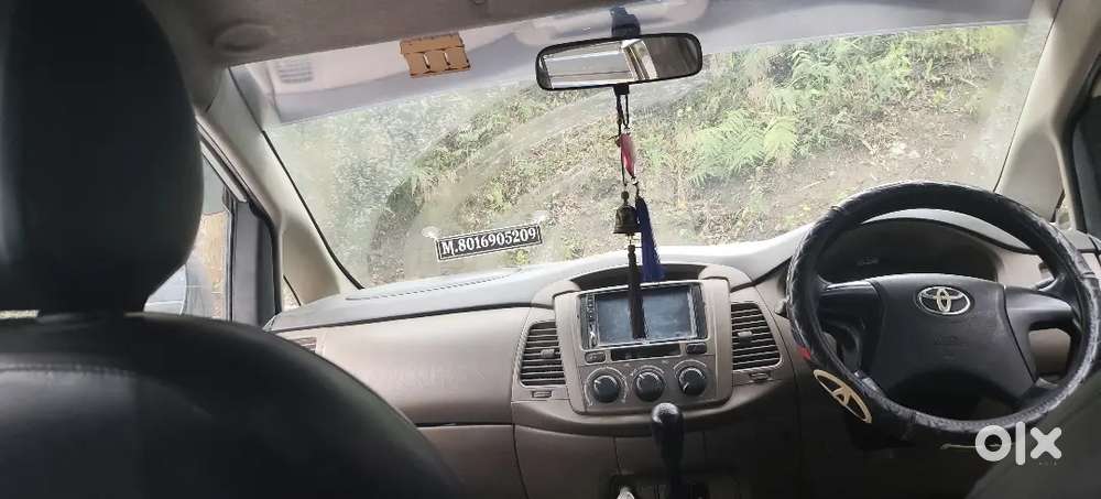 Toyota Innova 2016 Diesel 200000 Km Driven