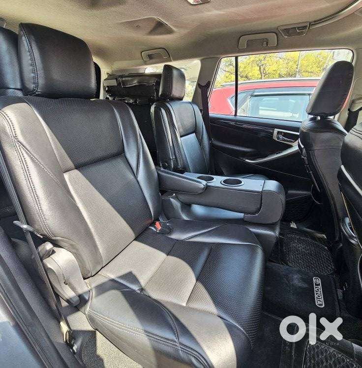 Toyota Innova Crysta 2.4 V, 2019, Diesel