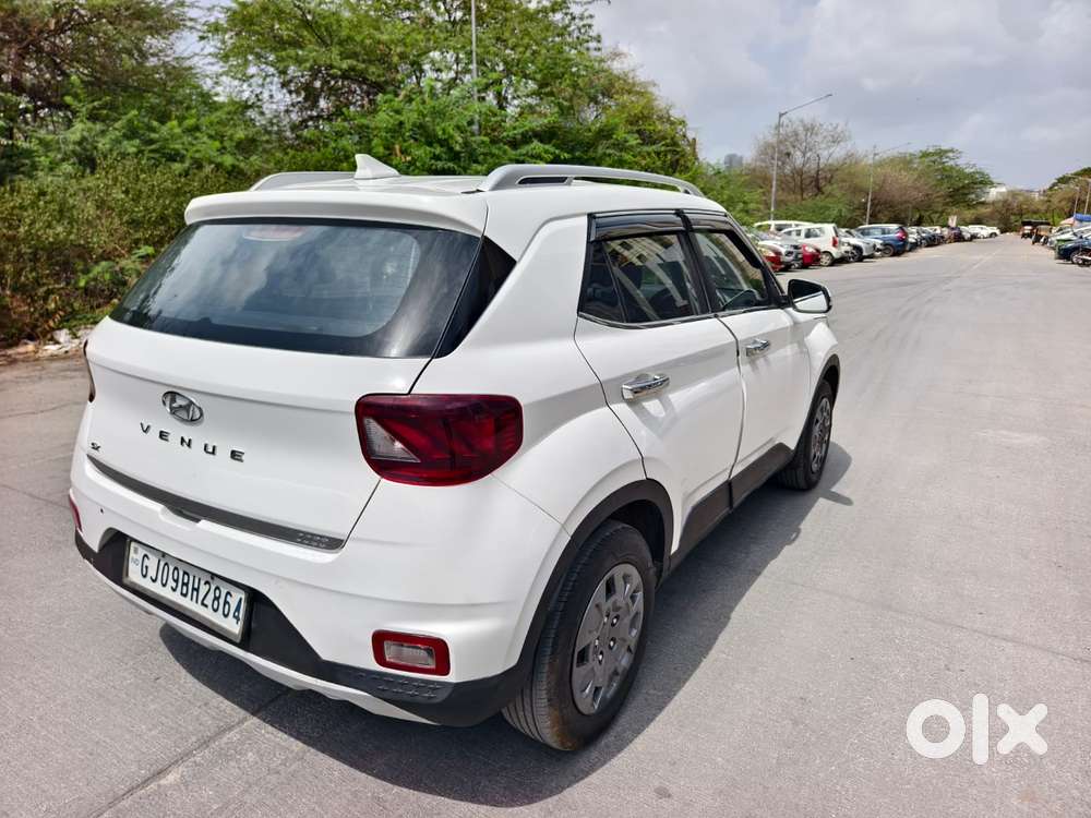 Hyundai Venue S, 2020, Cng & Hybrids