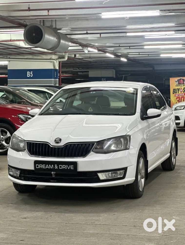 Skoda Rapid 1.6 Mpi At Elegance, 2017, Petrol