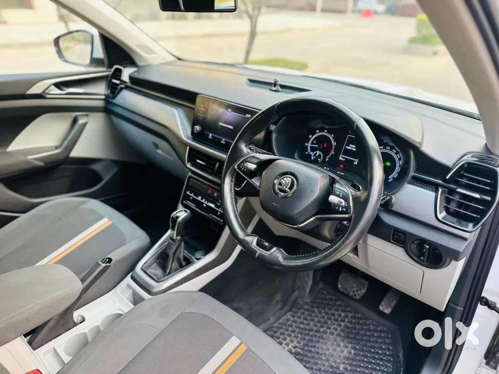 Skoda Kushaq 1.0 Tsi Ambition At, 2022, Petrol