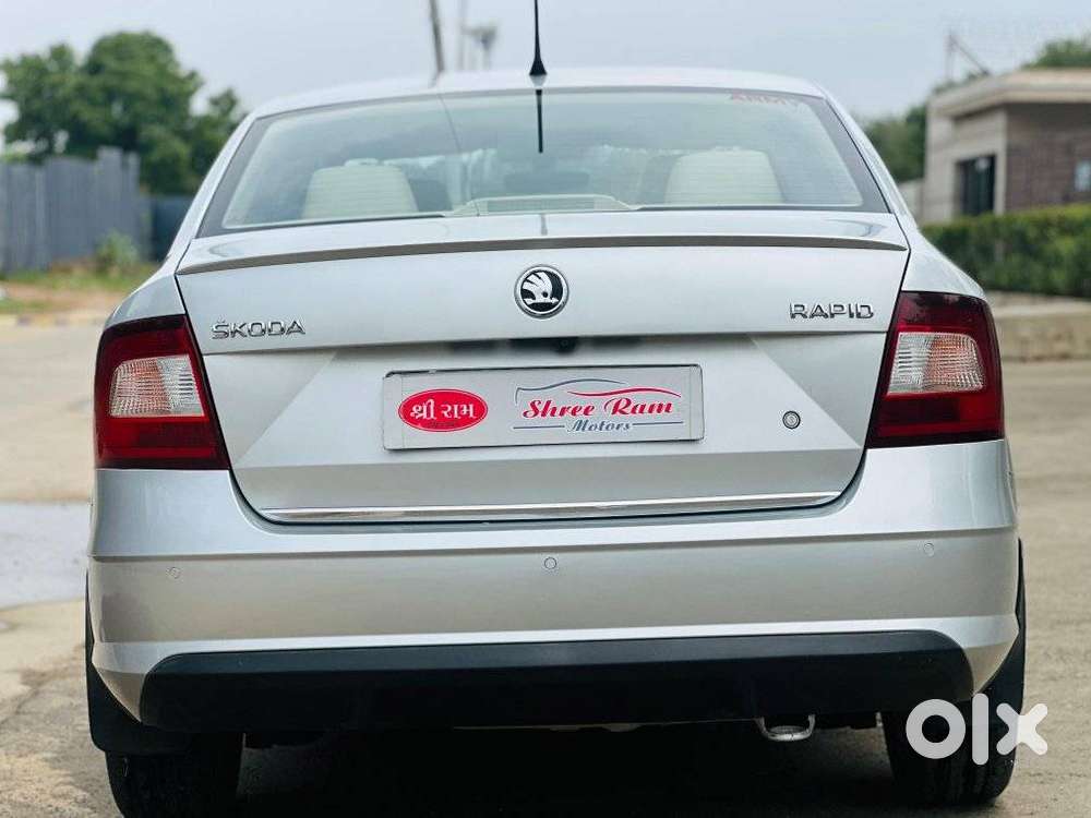 Skoda Rapid 1.6 Mpi At Style, 2018, Petrol