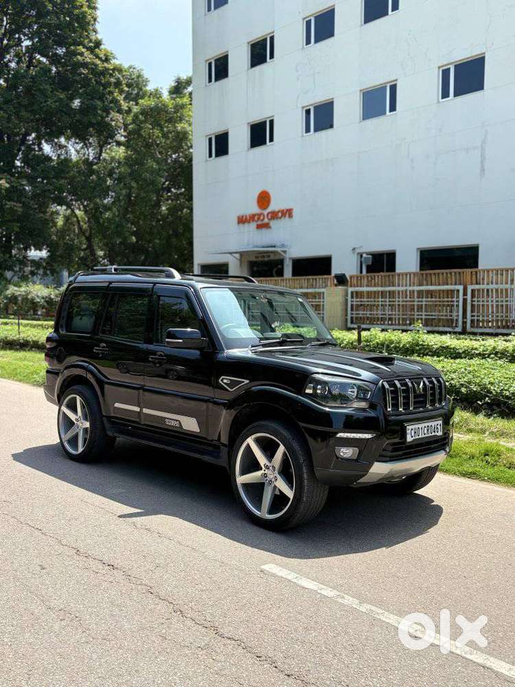 Mahindra Scorpio Classic 2.2 S 11 Mt 7 Str, 2023, Diesel