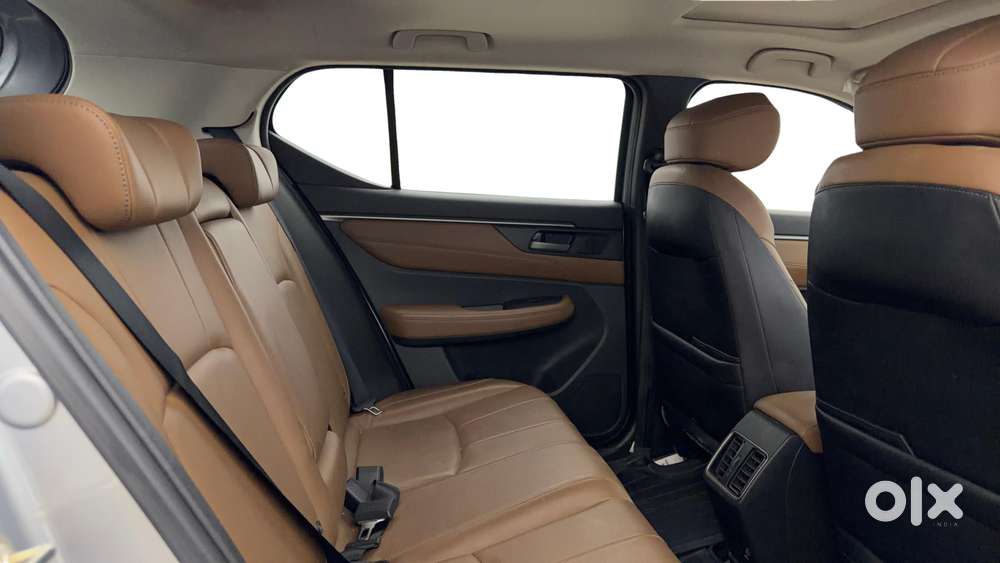 Honda Elevate Zx Cvt, 2024, Petrol