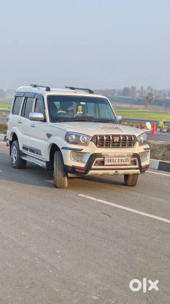 Mahindra Scorpio 2016
