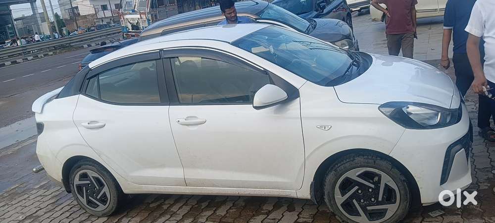 Hyundai Aura 2025 Cng
