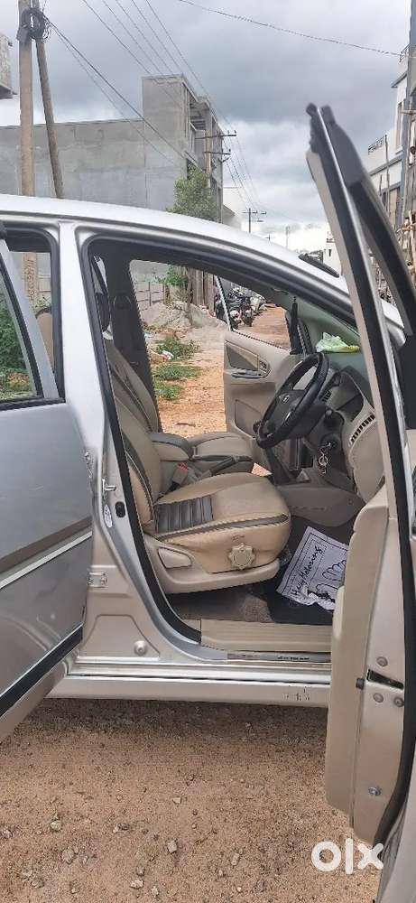 Toyota Innvoa 2013 Model