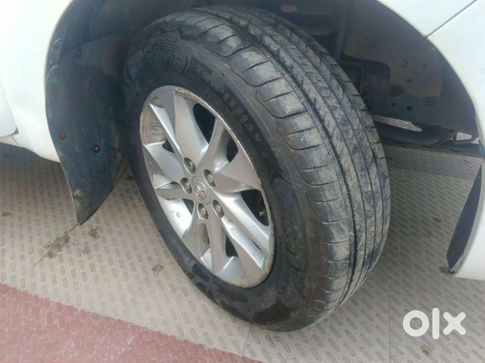 Toyota Innova Crysta [2020-ongoing] 2.4 Gx 8 Str, 2023, Diesel