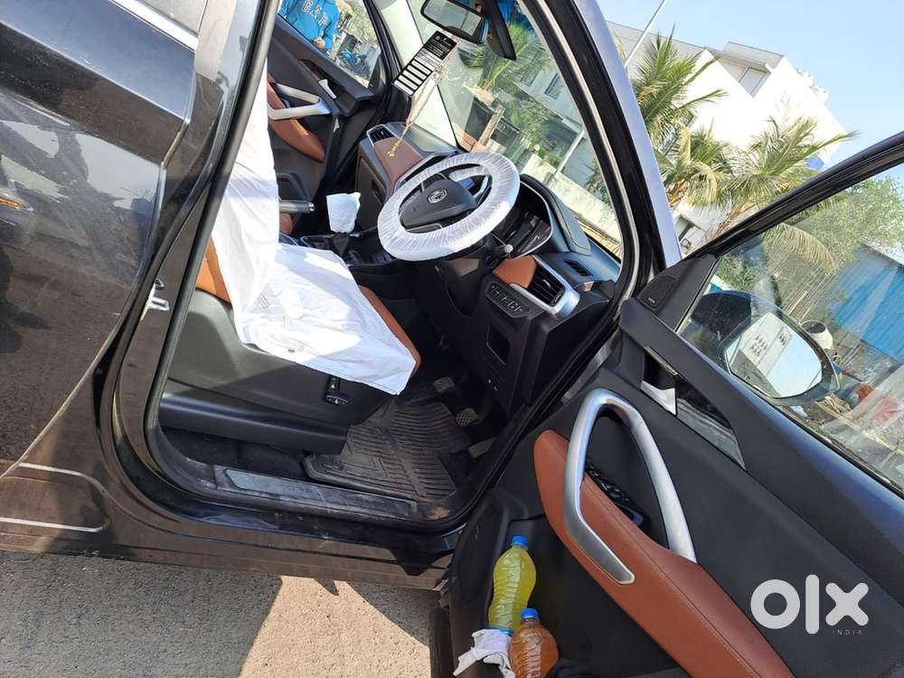 Mg Hector Plus 2021 Km Driven