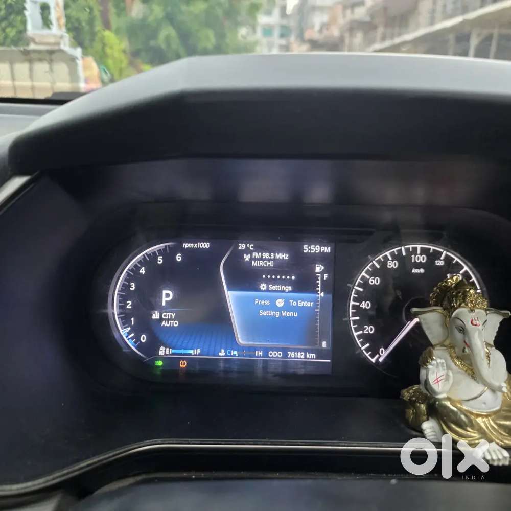 Tata Safari Fully Loaded Automatic Dark Edition 2021