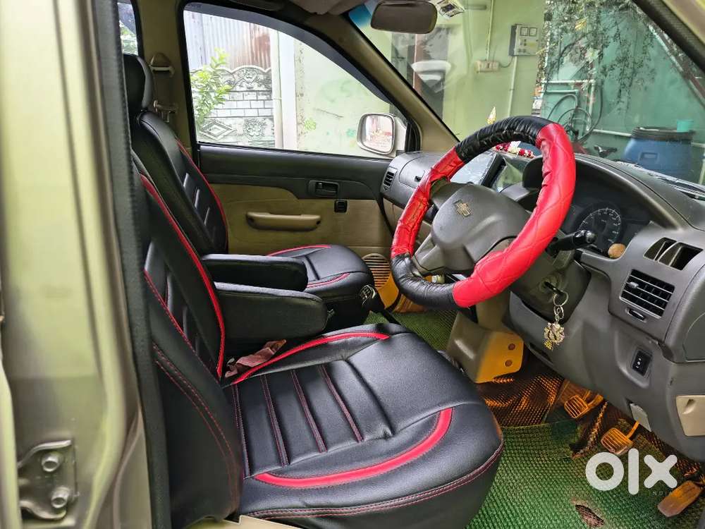 Chevrolet Tavera Neo 2013