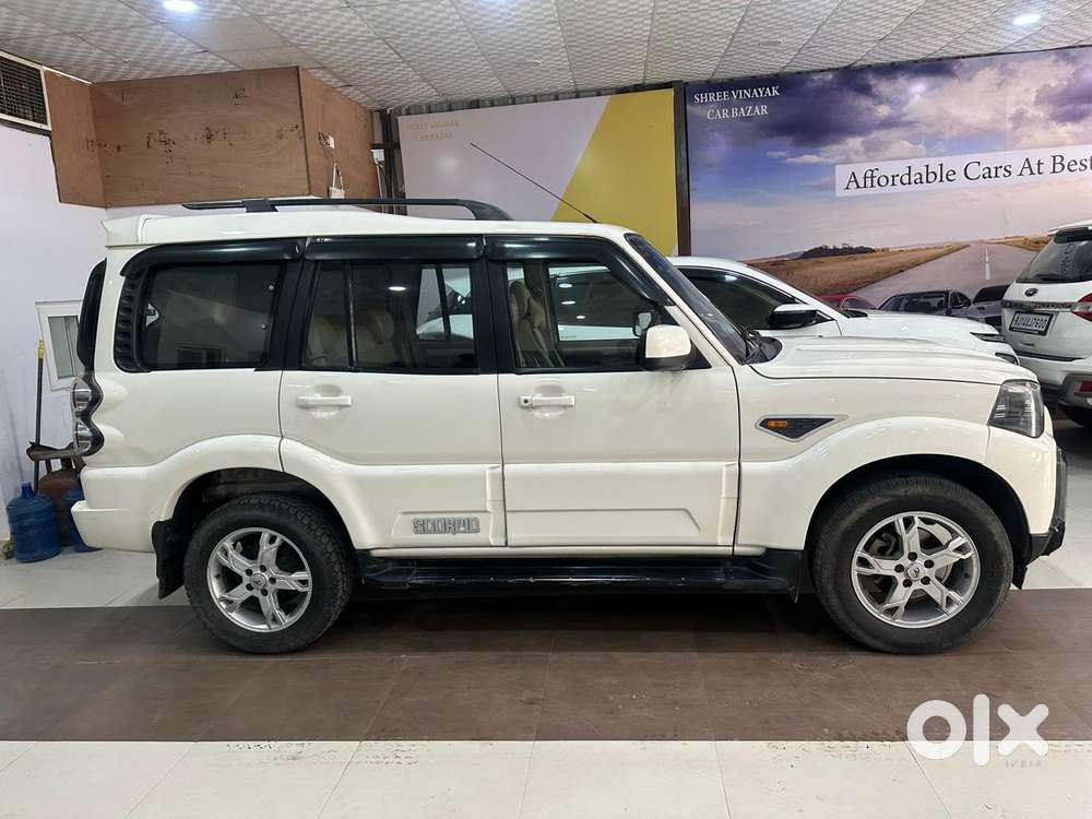 Mahindra Scorpio S10, 2016, Diesel