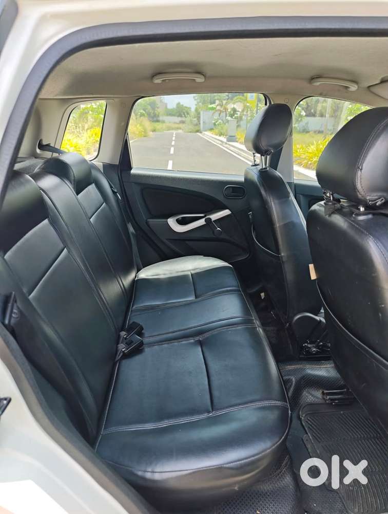 Ford Figo Petrol Zxi, 2010, Petrol