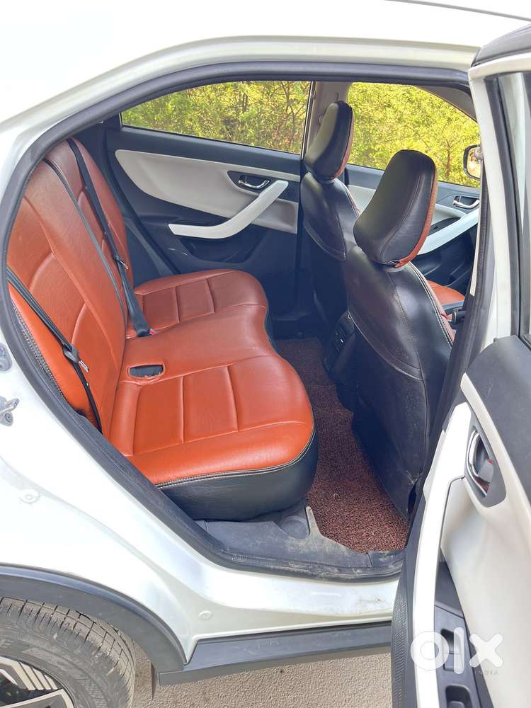 Tata Nexon Creative Plus 1.2 Revotron Petrol 6 Mt, 2024, Petrol