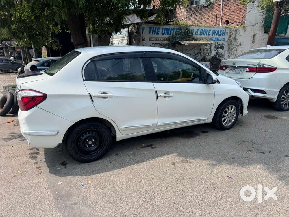 Honda Amaze Petrol 2016