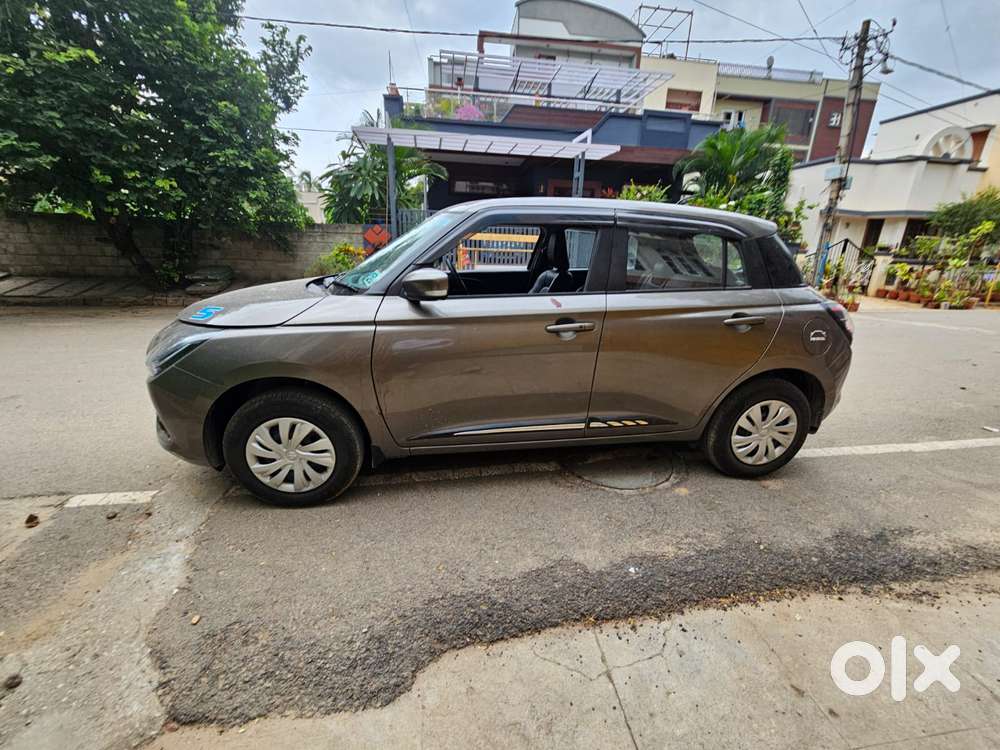 Maruti Suzuki Swift Vxi Optional, 2025, Petrol